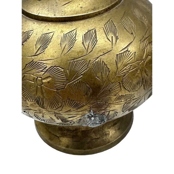 Antique Brass Table Lighter And Vase SET Etched Traditional Style - Picture 5 of 9